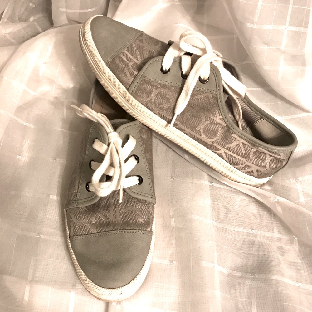 Calkin Klein sneakers, 7.5